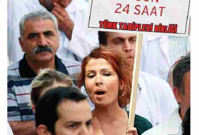 Akşam - Mutsuz, Umutsuz ve Yorgun